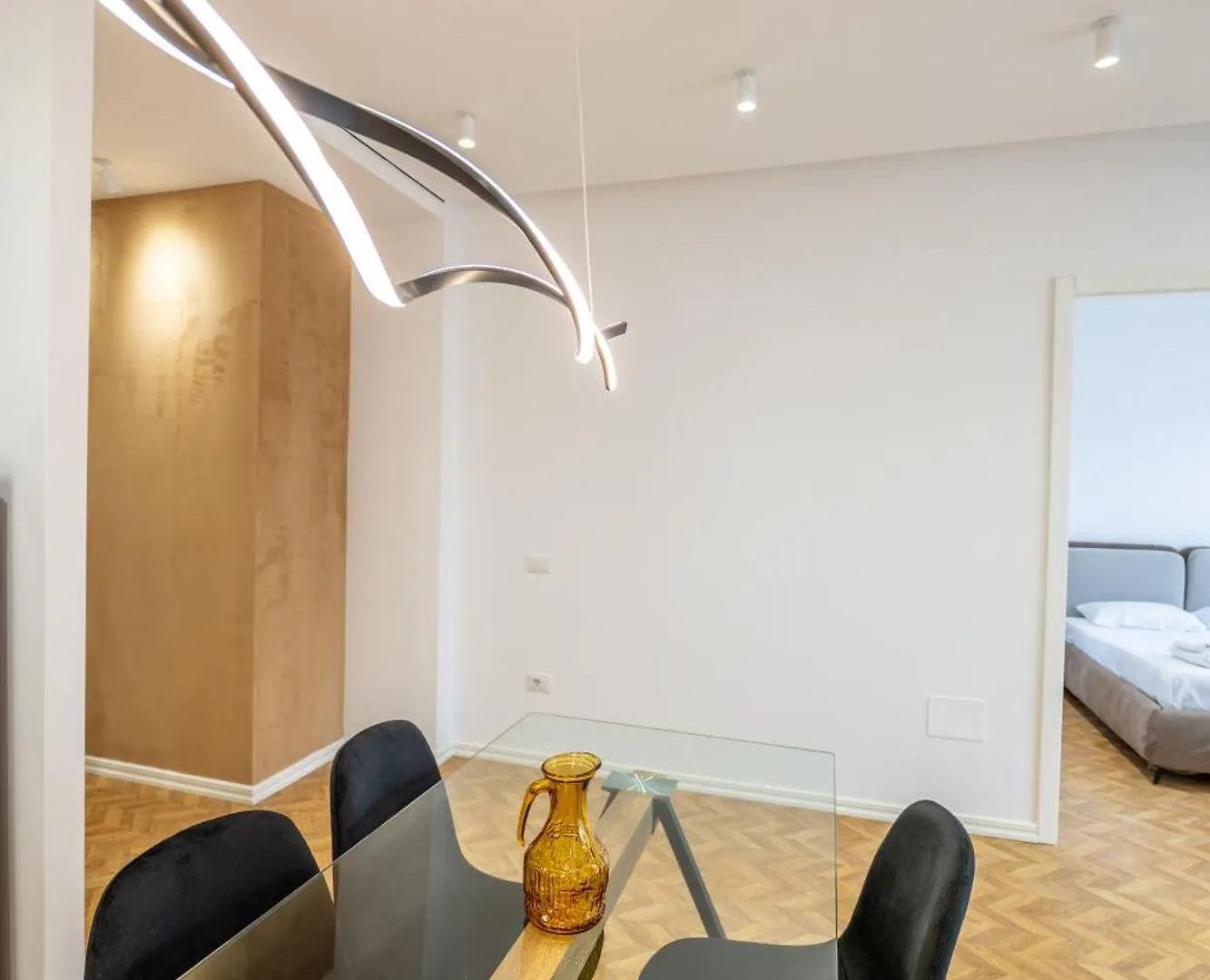 Tirent Apartment-Modern Bedrooms Stay Near Liqeni I Thate ティラナ アパート
