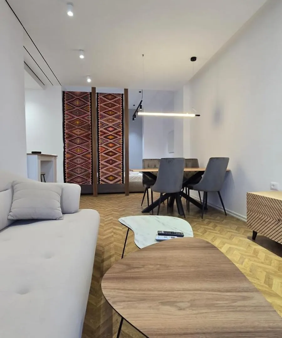 Tirent Apartment-Modern Bedrooms Stay Near Liqeni I Thate ティラナ アパート